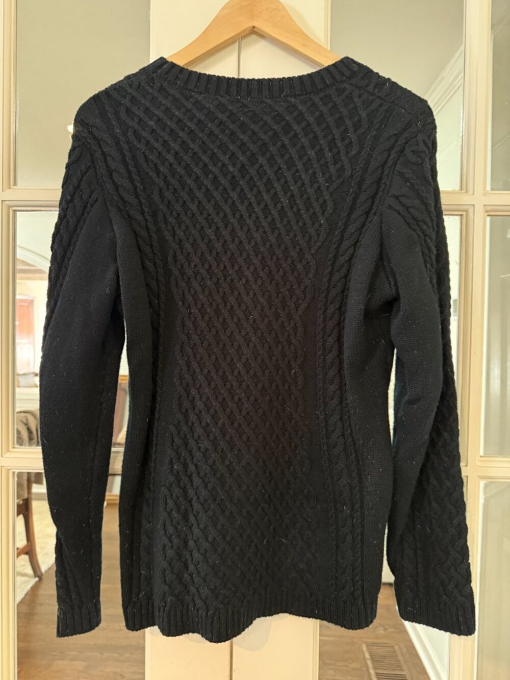 black cable knit sweater, no tags Large